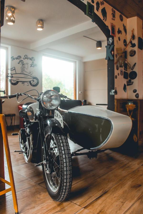 Throttle Shrottle Moto Hostel Manāli Esterno foto