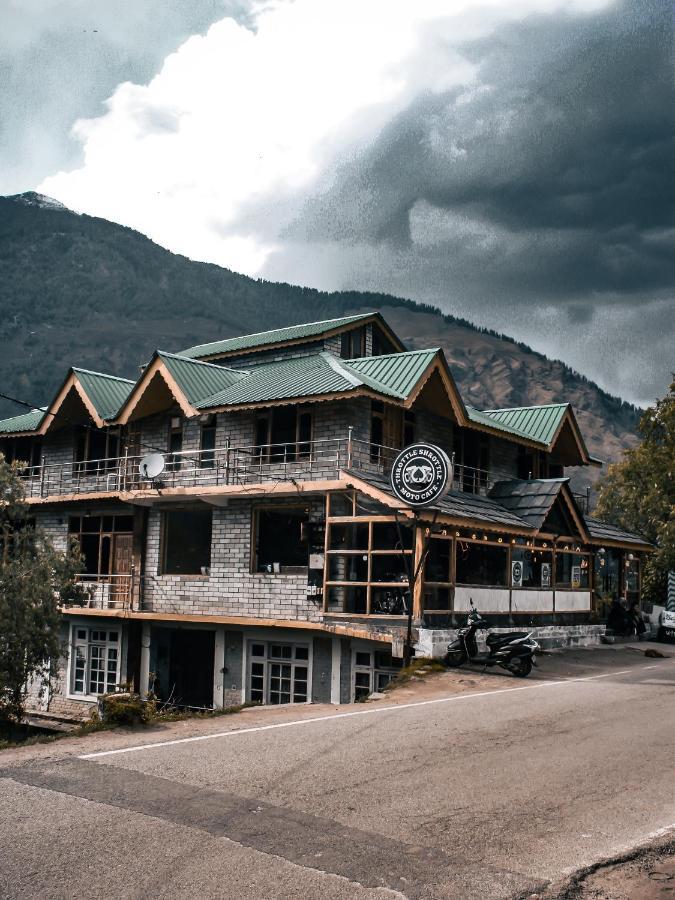 Throttle Shrottle Moto Hostel Manāli Esterno foto